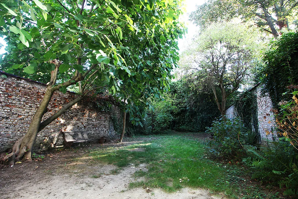 Charme appartement met stadstuin 