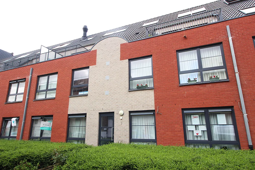 Ground floor apartment with terrace and garden