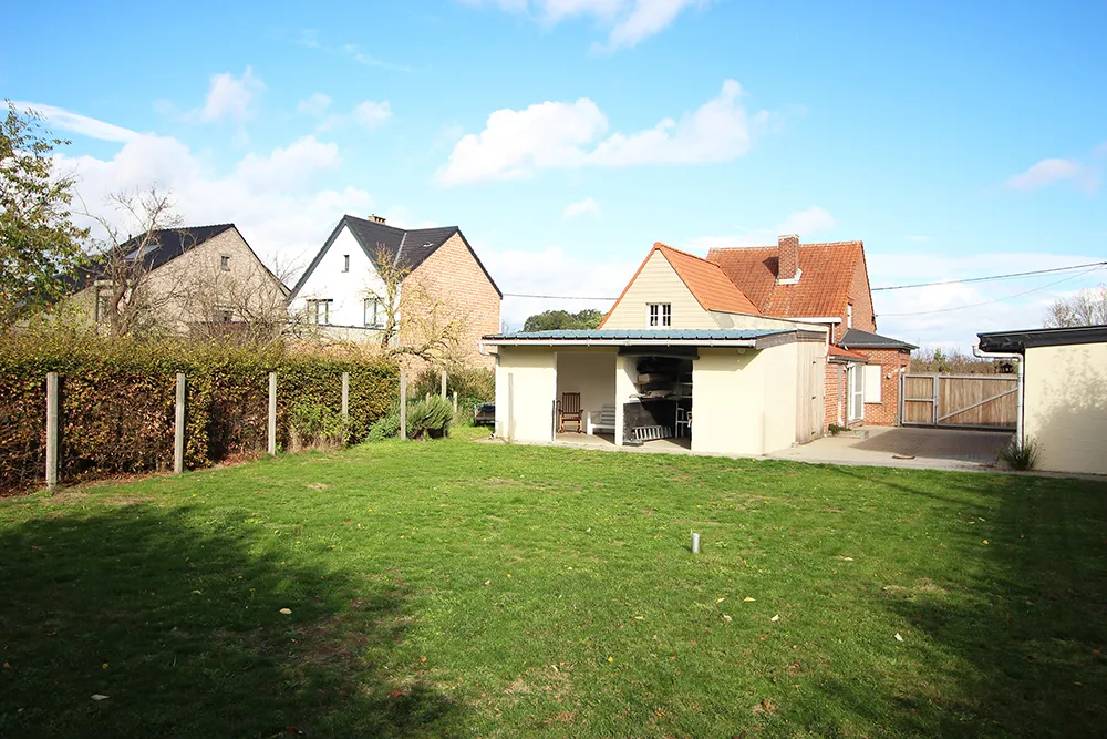 Belle maison familiale avec un grand jardin et beaucoup d'espace flexible