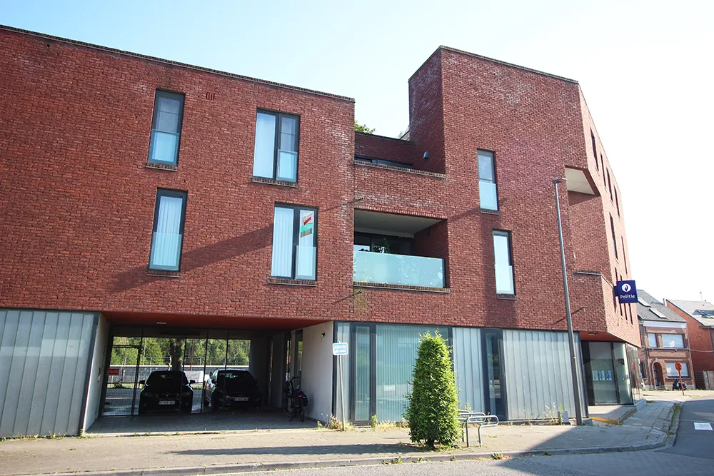 Appartement situé au calme avec parking0