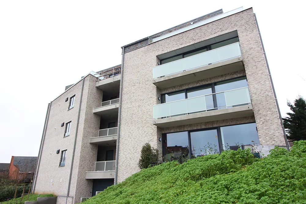 Spacieux appartement d'angle avec terrasse - 03.03