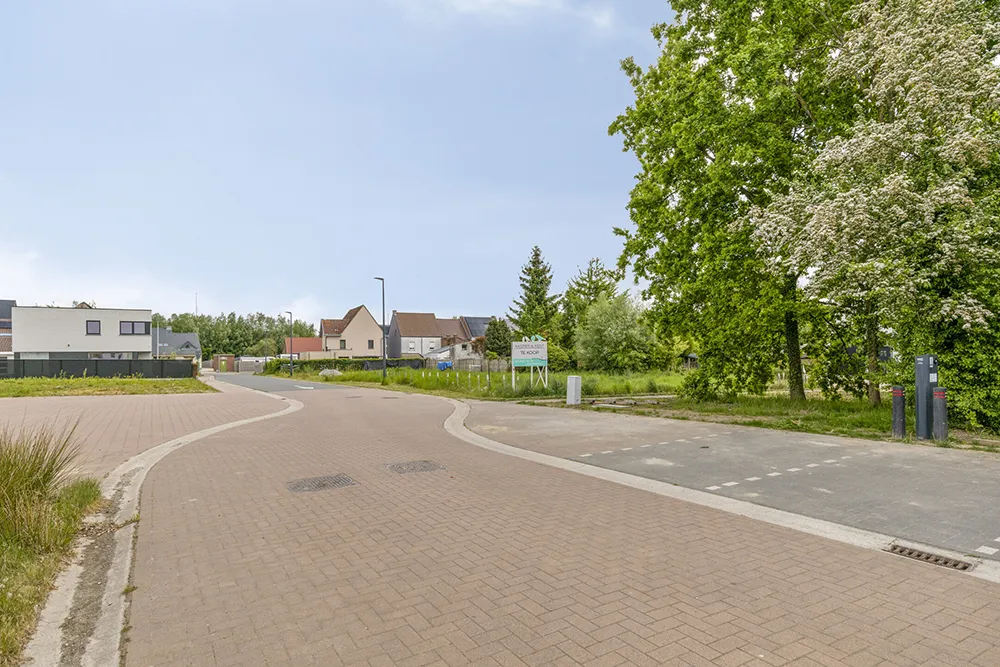 Centraal en rustig gelegen bouwgrond voor open bebouwing