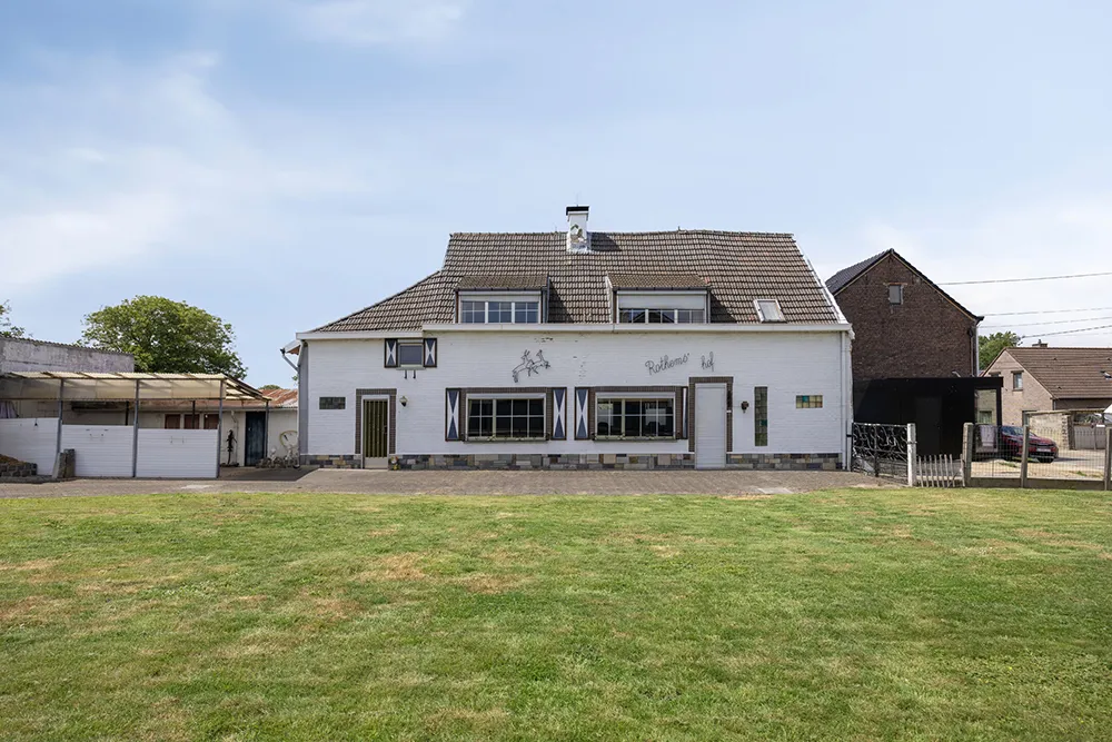 Te renoveren hoeve OF projectgrond in landelijke omgeving1