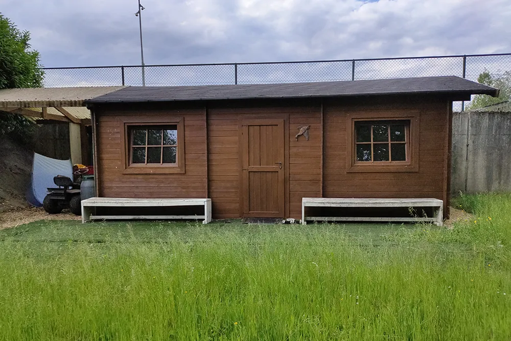 Vijver en chalet