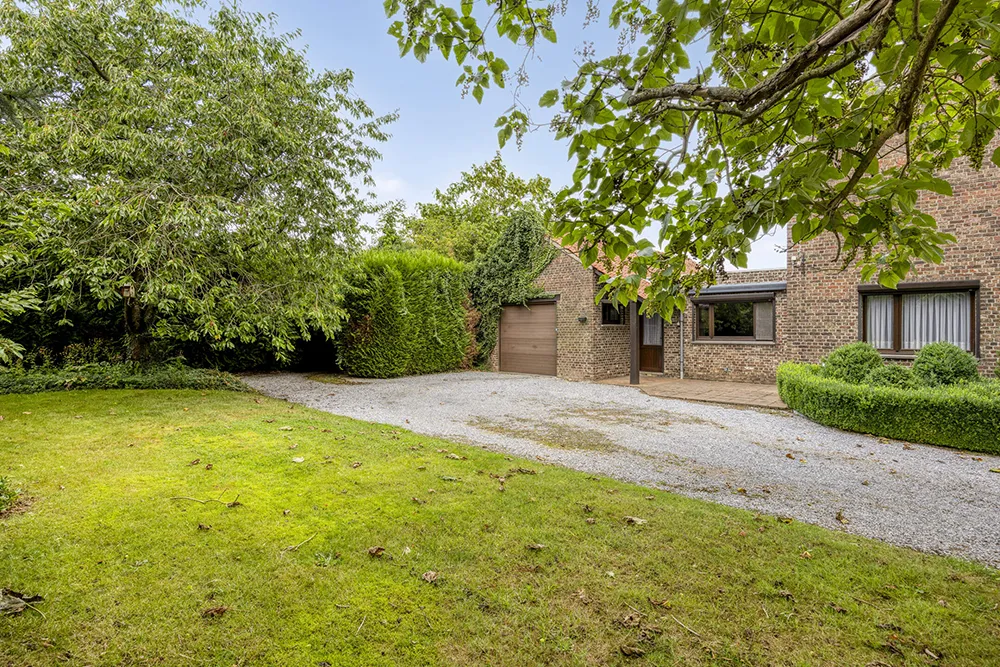 Rural house with lots of potential in Oplinter1