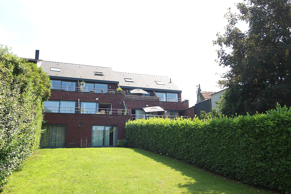 Appartement au rez-de-chaussée à haut rendement (5,5%)