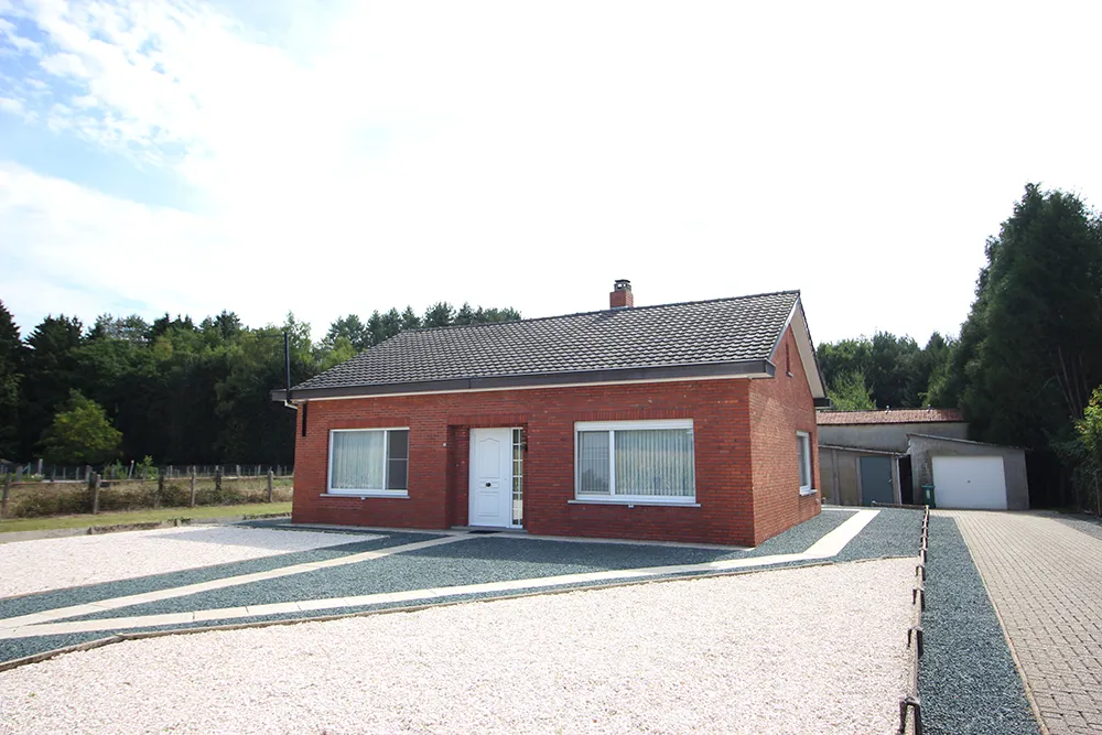 Te renoveren woning met potentieel op +-50 are grond0