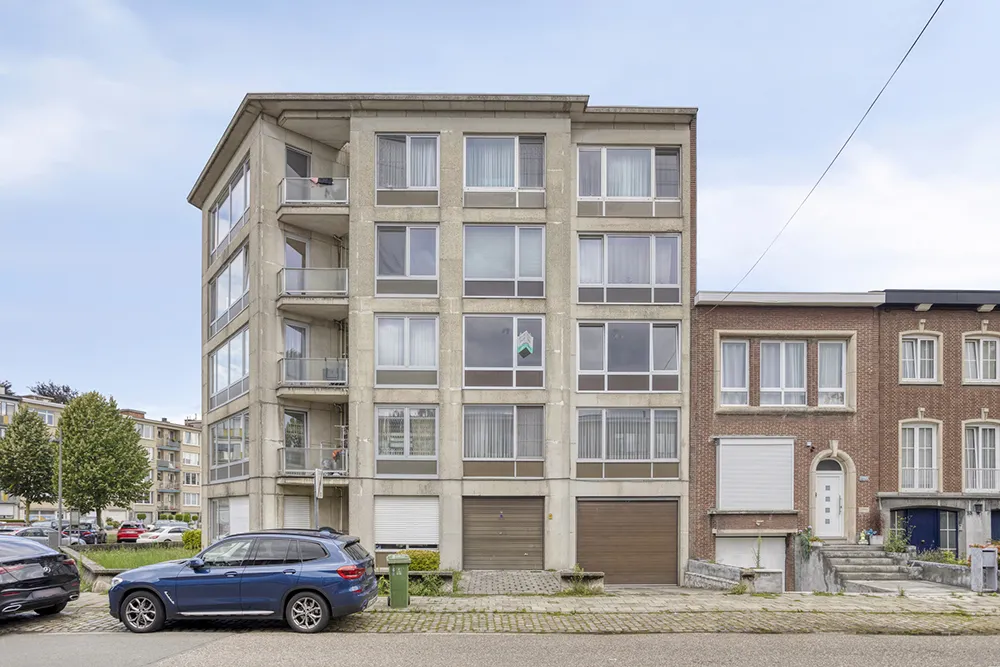 Renovated two-bedroom apartment1