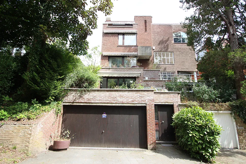 Uiterst ruime gezinswoning, in twee delen afzonderlijk bruikbaar1
