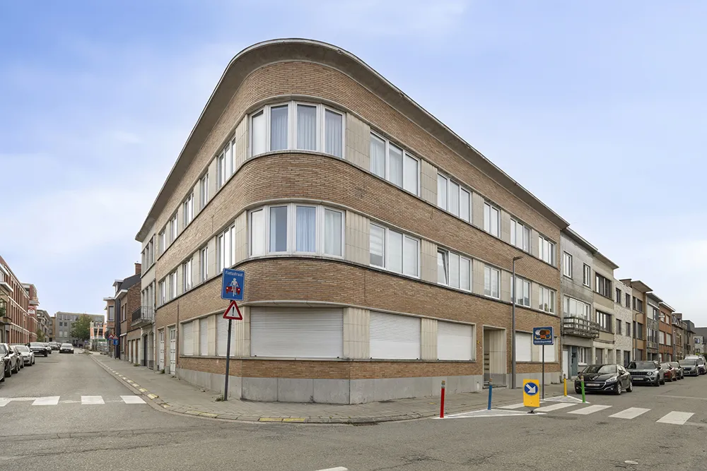 Appartement lumineux de deux chambres1