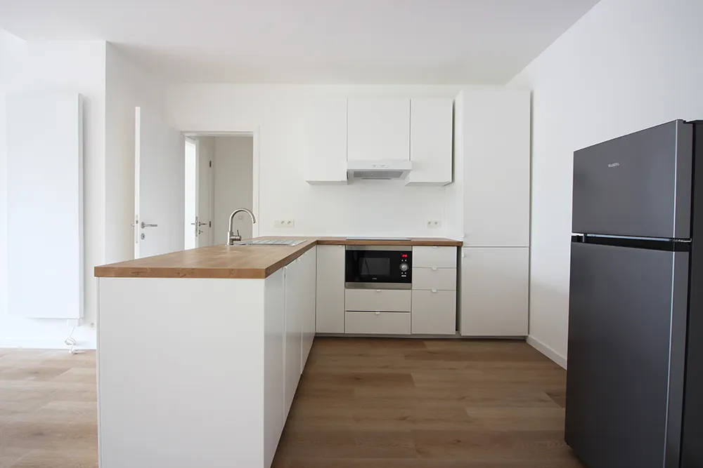 Newly renovated apartment with 4% net return1