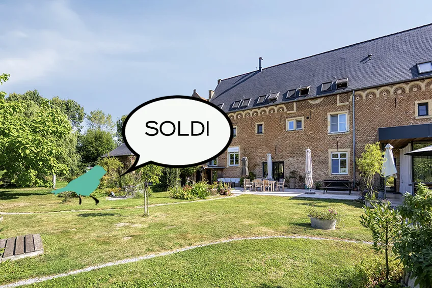 Exclusive penthouse apartment on the historic Nieuwenhoven0