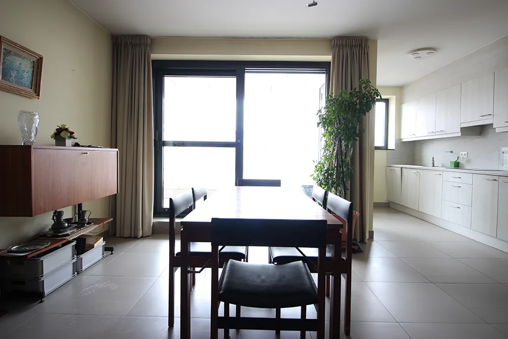 Centrally located apartment with spacious terrace and 2 parking spaces1