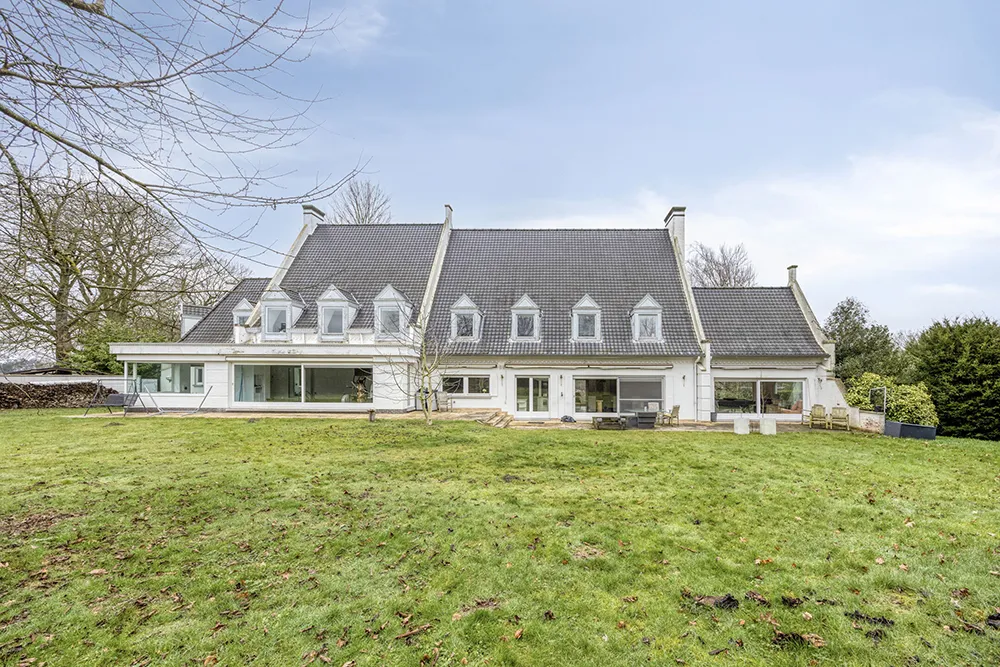 Villa spacieuse (870 m²) dans un domaine privé sécurisé1