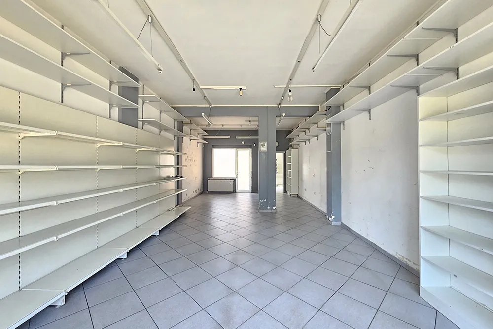 Zeer goed gelegen handelsruimte / kantoor centrum Diegem