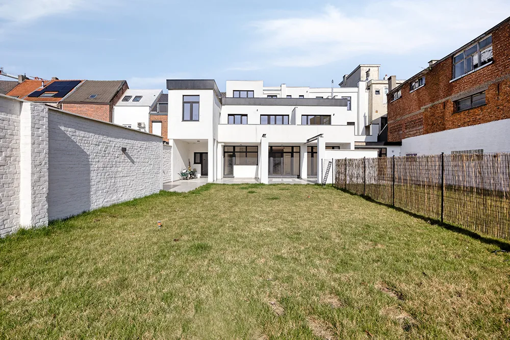 Stylishly renovated flat (002)