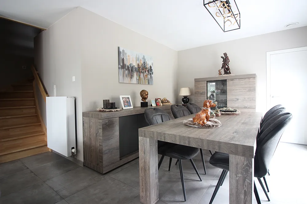 Recente gezinswoning op residentiële ligging