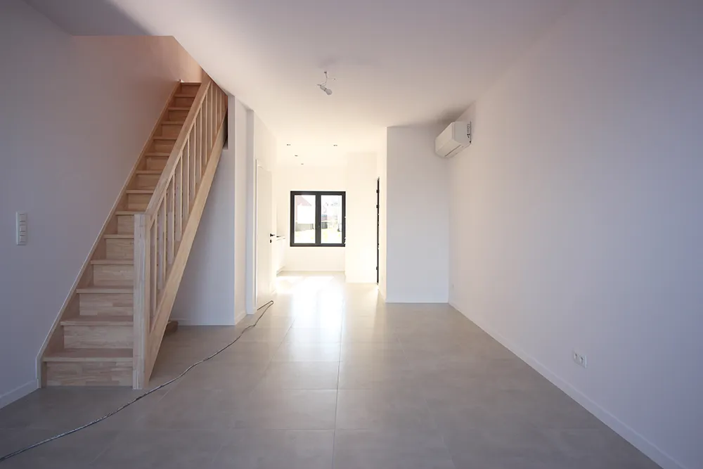 Volledig gerenoveerde woning met weids uitzicht (1)0