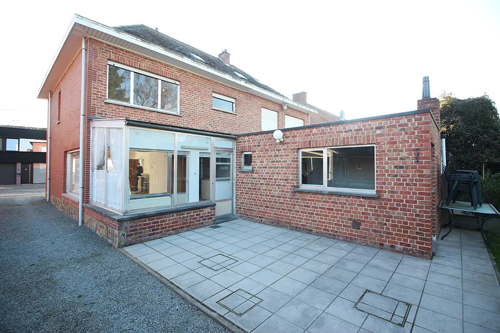 Maison charmante trois façades avec possibilités d'extension1