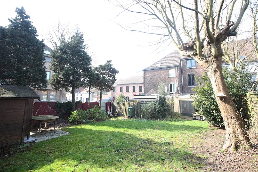 Charmante woning met bouwgrond en zuidoostgerichte tuin