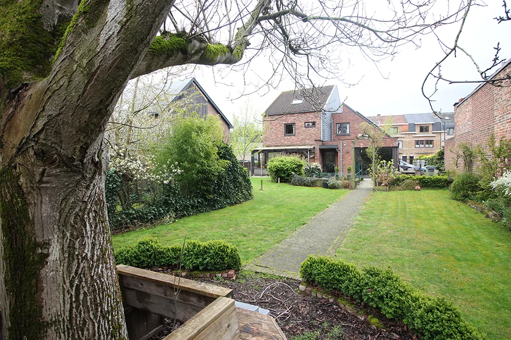 Ruime woning met prachtige tuin & veel mogelijkheden