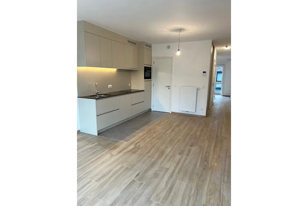 Recent apartment with pleasant terrace