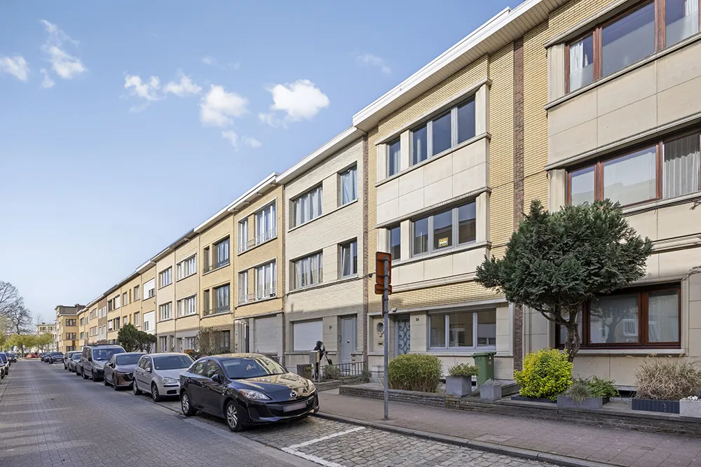 Maison de ville prête à emménager et offrant un grand potentiel