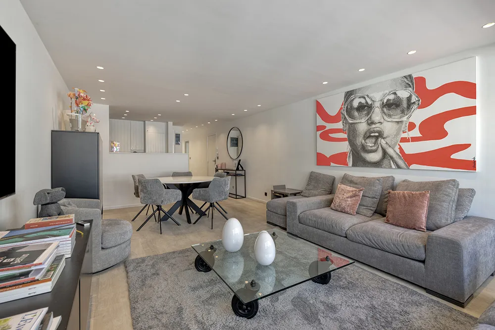 Instapklaar en stijlvol gerenoveerd appartement 0