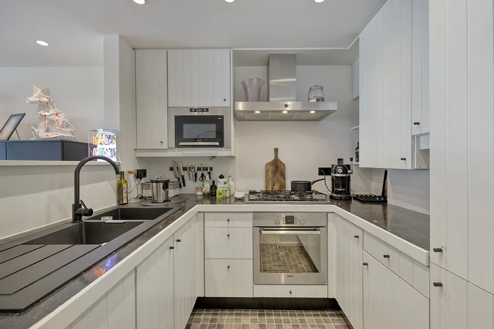 Instapklaar en stijlvol gerenoveerd appartement 