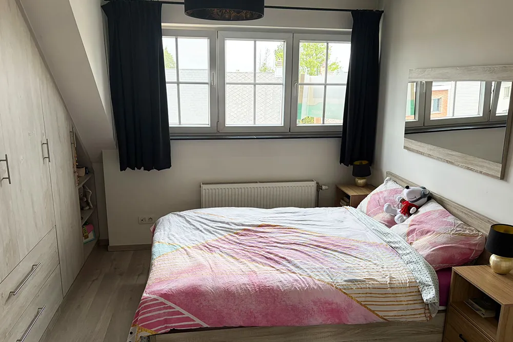 Gemeubeld dakappartement met zuidgericht terras en garagebox