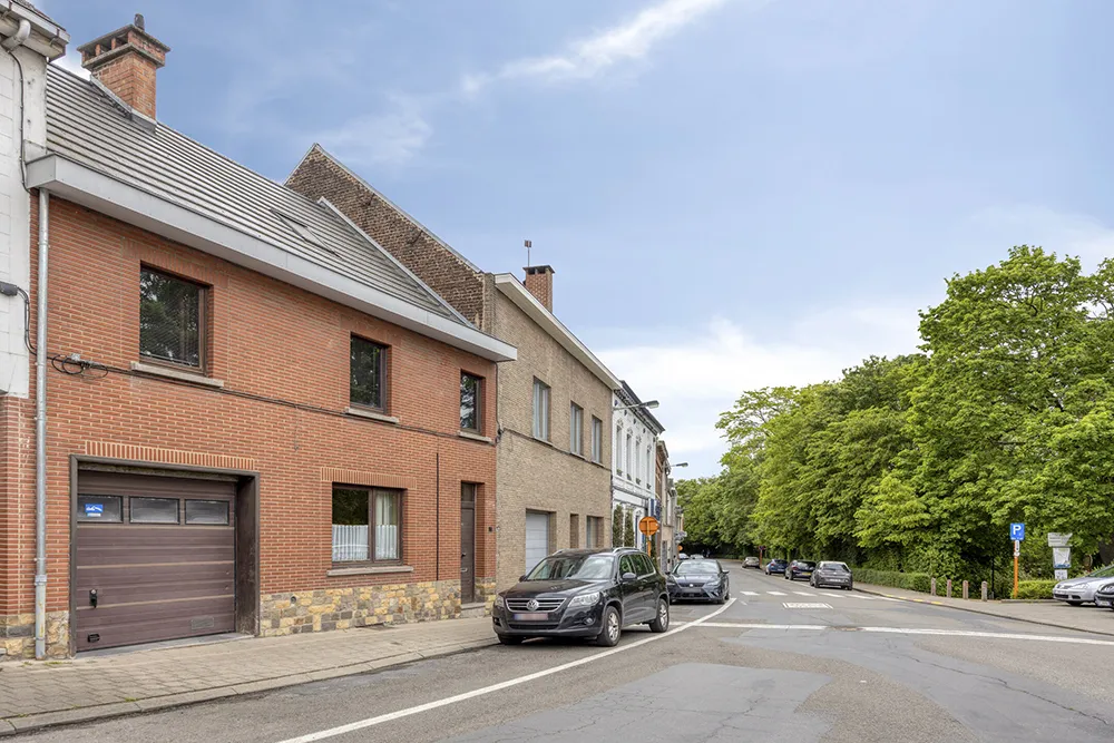 Ruime woning met garage en zonnige tuin, hartje Diegem0