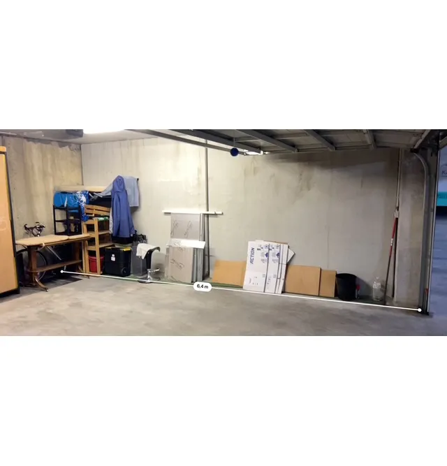 Uitzonderlijk ruime dubbele garagebox 