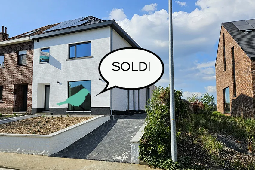 Stijlvolle totaalrenovatie - toplocatie - ruim perceel , 3 kamers + 2 badkamers0