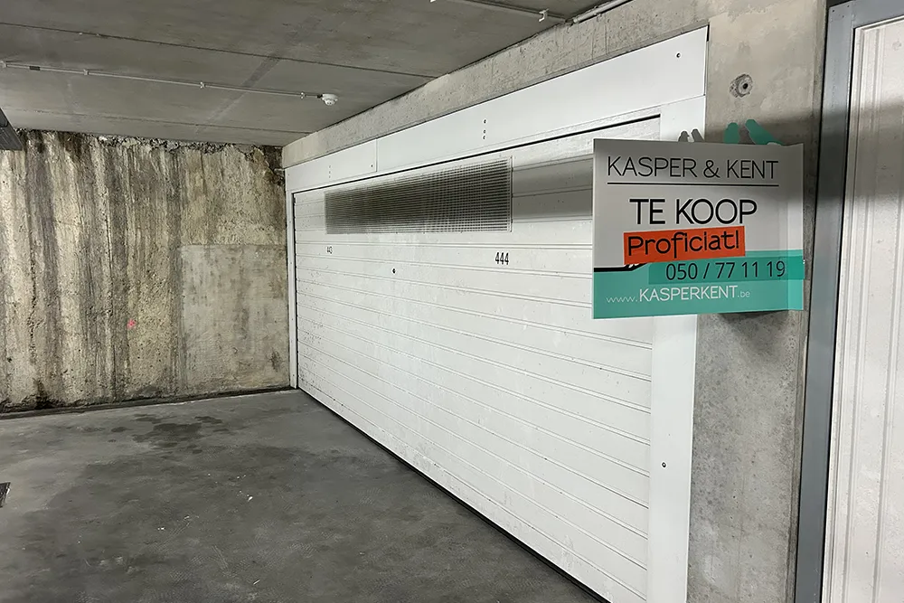 Exceptionally spacious double garage0