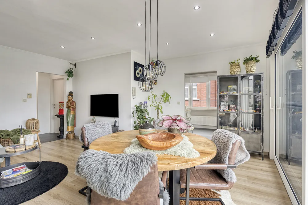 Knap gerenoveerd 1-slaapkamer appartement centrum Diegem1