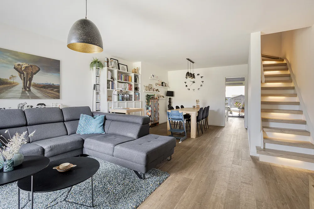 Gerenoveerde gezinswoning met 3 kamers, tuin en garage 0