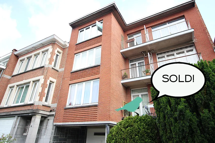 Mooi, lichtrijk, te renoveren appartement0