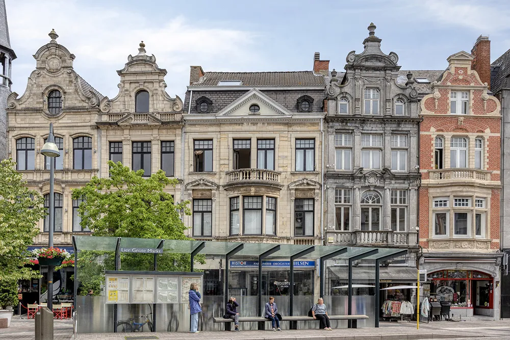 Unieke opbrengsteigendom op toplocatie aan de Grote Markt van Lier0