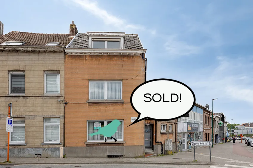 Spacious home in a prime location with a garden0