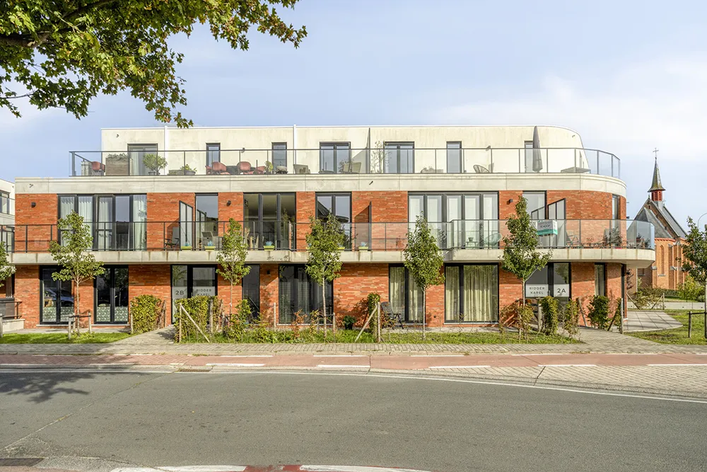 Recent en lichtrijk 2-slaapkamerappartement met terras1