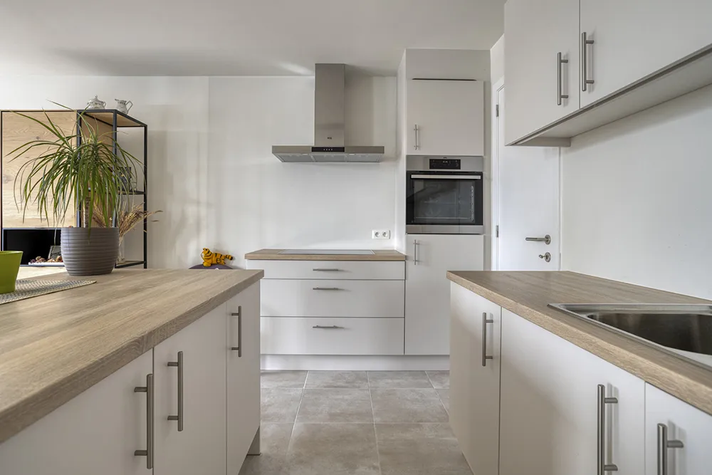 Recent en lichtrijk 2-slaapkamerappartement met terras
