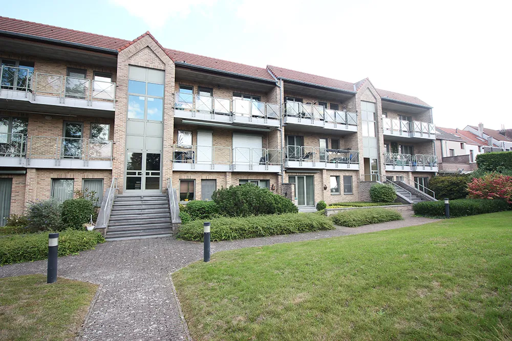 Apartment with a large south-facing terrace and a view of the shared garden0