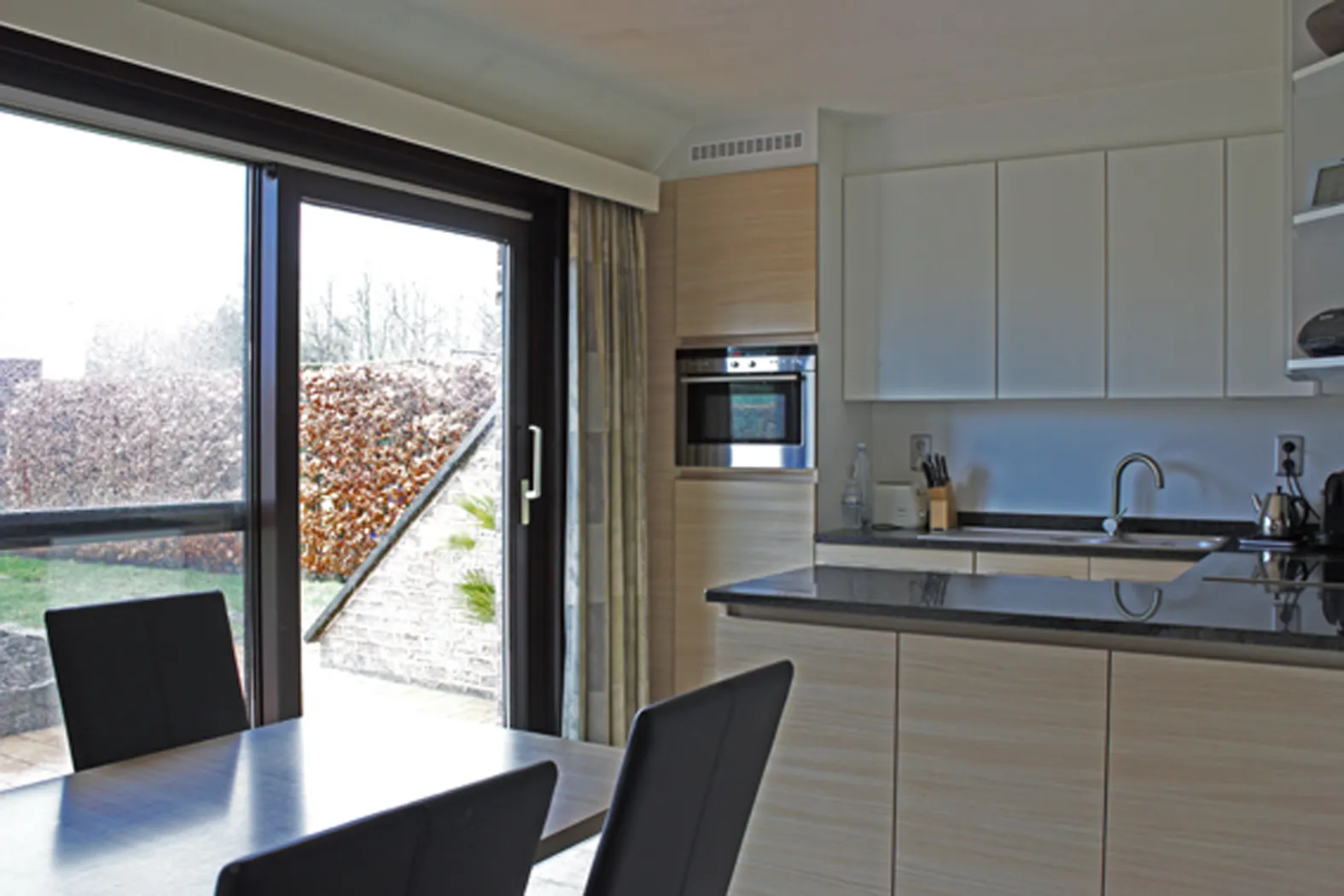 Gezellige woning met tuin en vijver