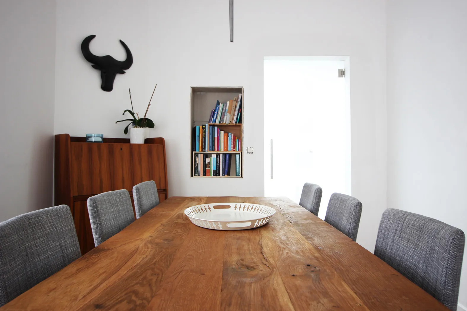 Deels gerenoveerde woning met potentieel2