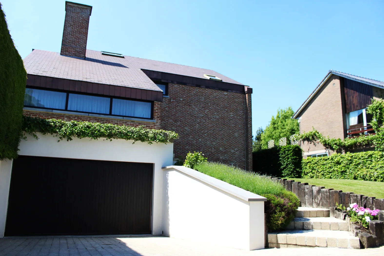 Residentiële villa met prachtige tuin0