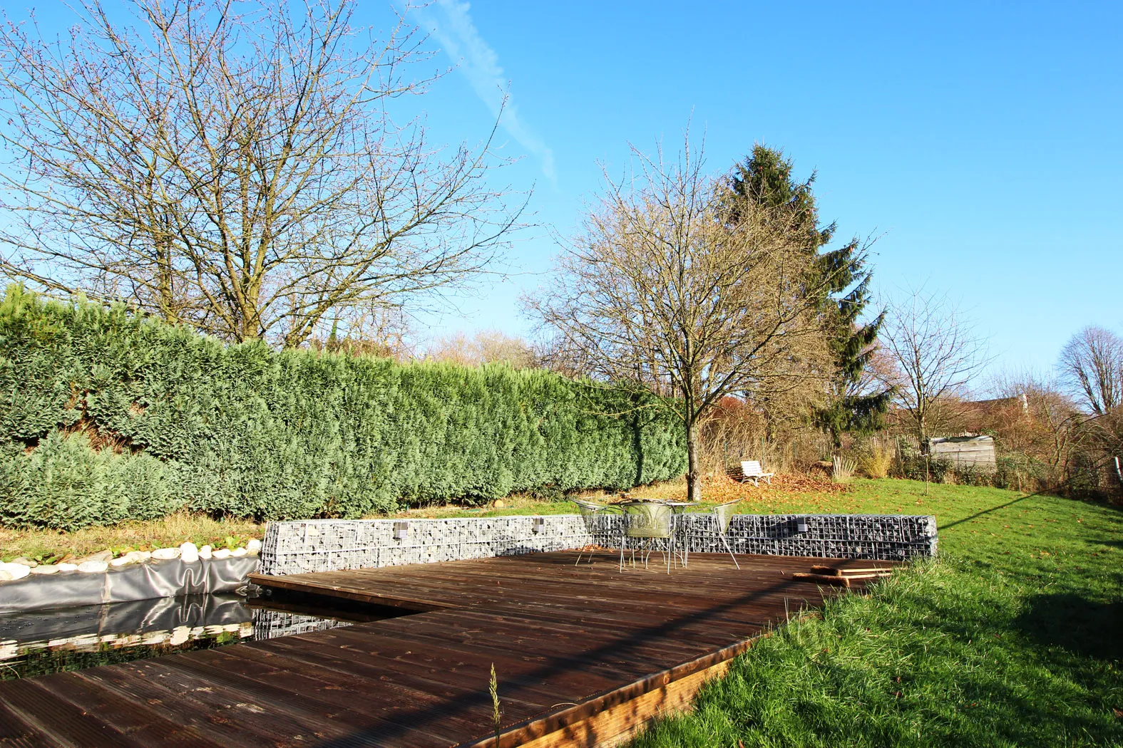 Gerenoveerde gezinswoning met aangename tuin2