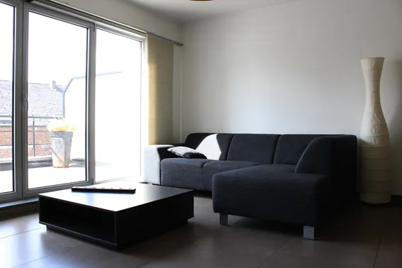 Ruime duplex met staanplaats en kelder