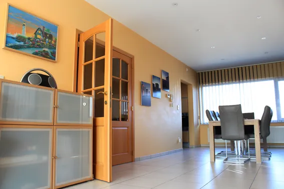 Recente prachtige woning met een zee aan ruimte