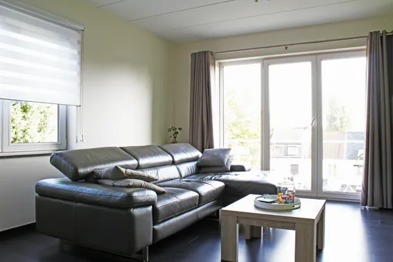 Lichtrijk en ruim appartement in goede staat2