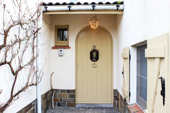Charmante villa met prachtige tuin en zwembad1